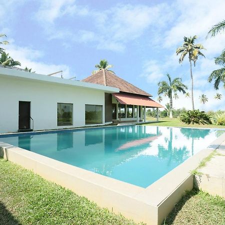 Oyo 26874 Manor Backwater Resort Kumarakom Luaran gambar