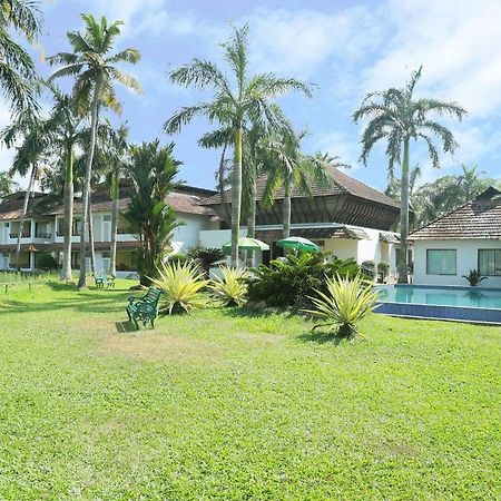 Oyo 26874 Manor Backwater Resort Kumarakom Luaran gambar