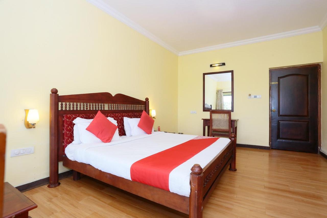 Oyo 26874 Manor Backwater Resort Kumarakom Luaran gambar
