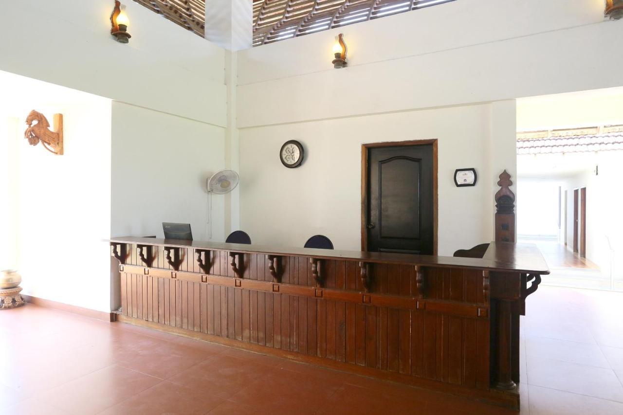 Oyo 26874 Manor Backwater Resort Kumarakom Luaran gambar