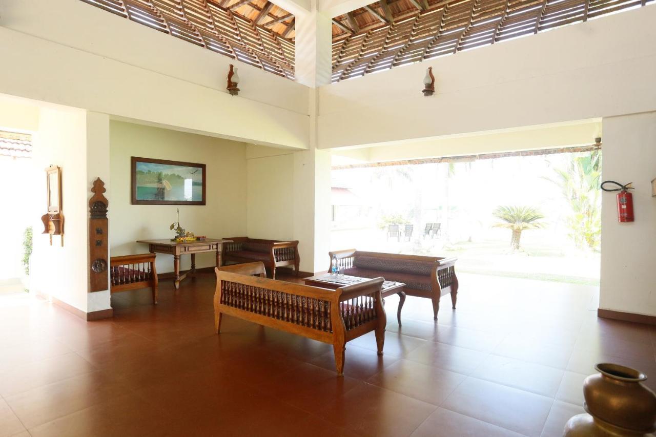 Oyo 26874 Manor Backwater Resort Kumarakom Luaran gambar