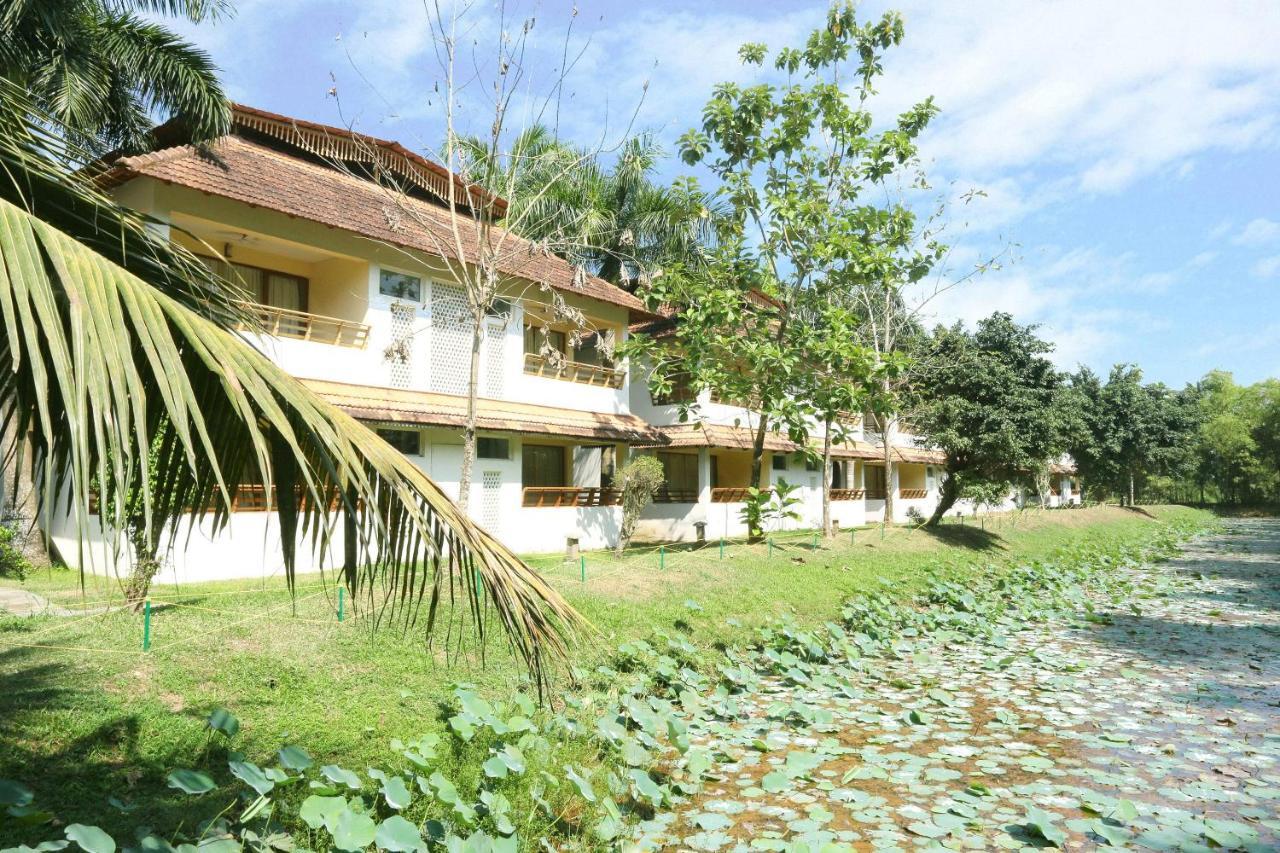 Oyo 26874 Manor Backwater Resort Kumarakom Luaran gambar