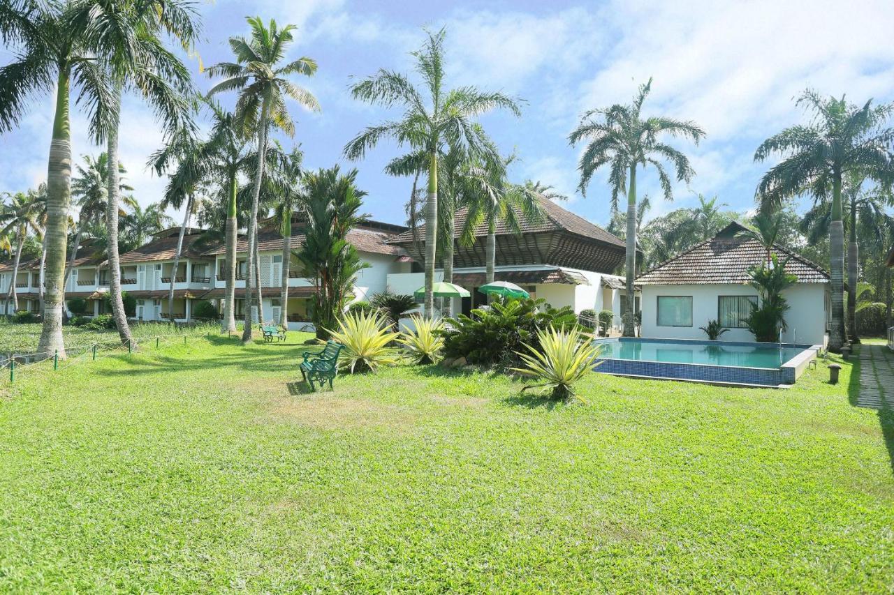 Oyo 26874 Manor Backwater Resort Kumarakom Luaran gambar